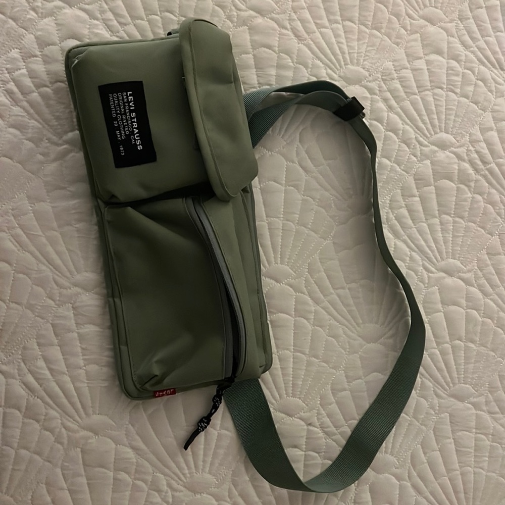 Levi Fanny Pack